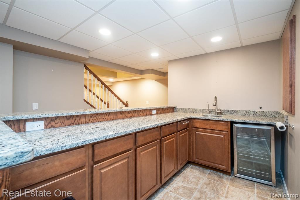 1092 CHESTNUT Lane, South Lyon, MI 48178 — Photo 52