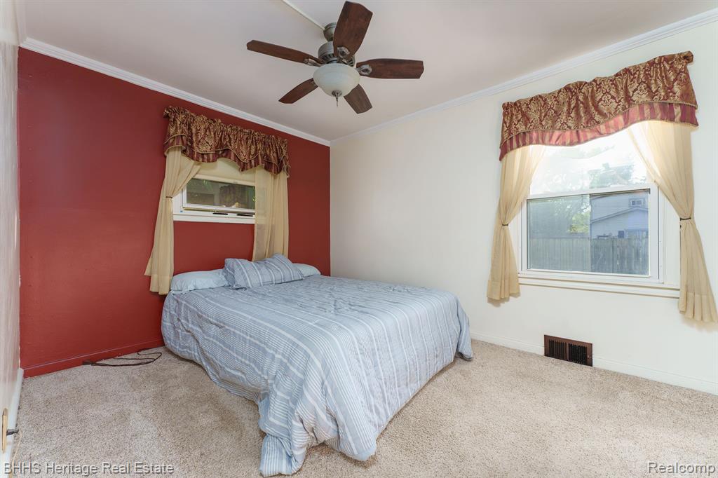 316 E WALNUT Street, Webberville, MI 48892 — Photo 11