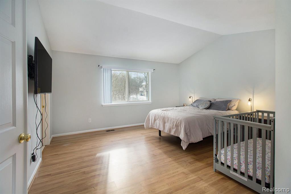 4604 WILLOW VIEW Court, 22, Howell, MI 48843 — Photo 18