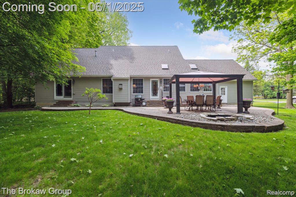 6387 Pinebrook Lane, Burton, MI 48509 — Photo 46