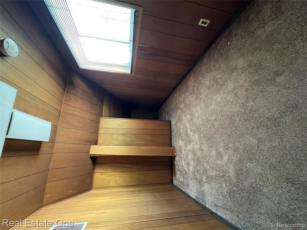 7035 Hudson Avenue, Warren, MI 48091 — Photo 15