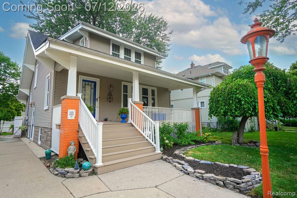 545 Eureka Road, Wyandotte, MI 48192 — Photo 2