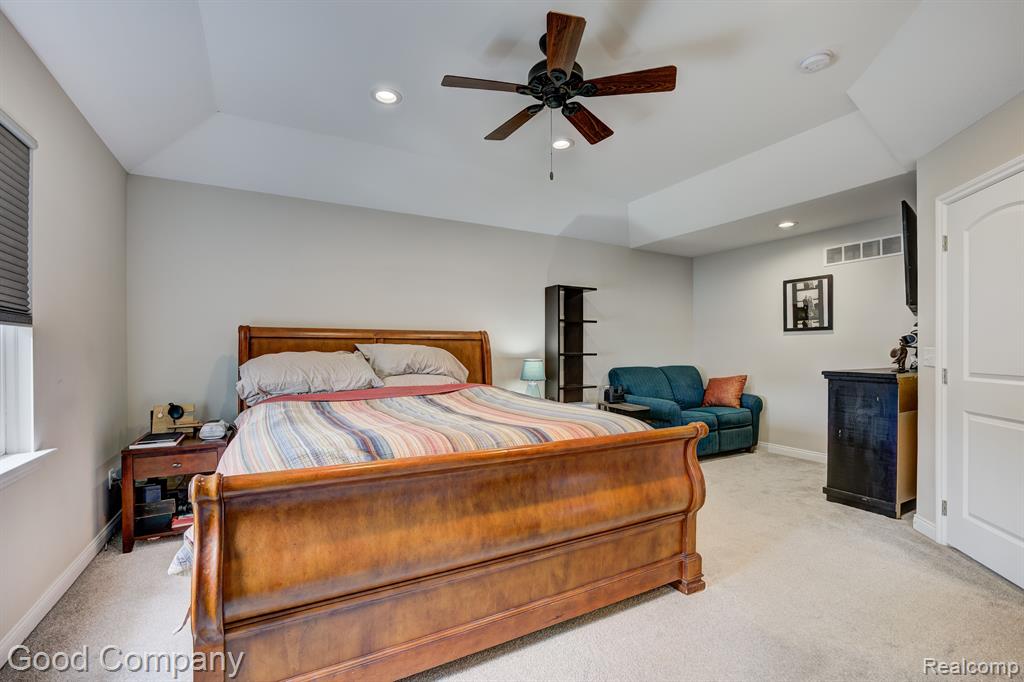 68 FAIRWOOD Street, Ferndale, MI 48220 — Photo 33