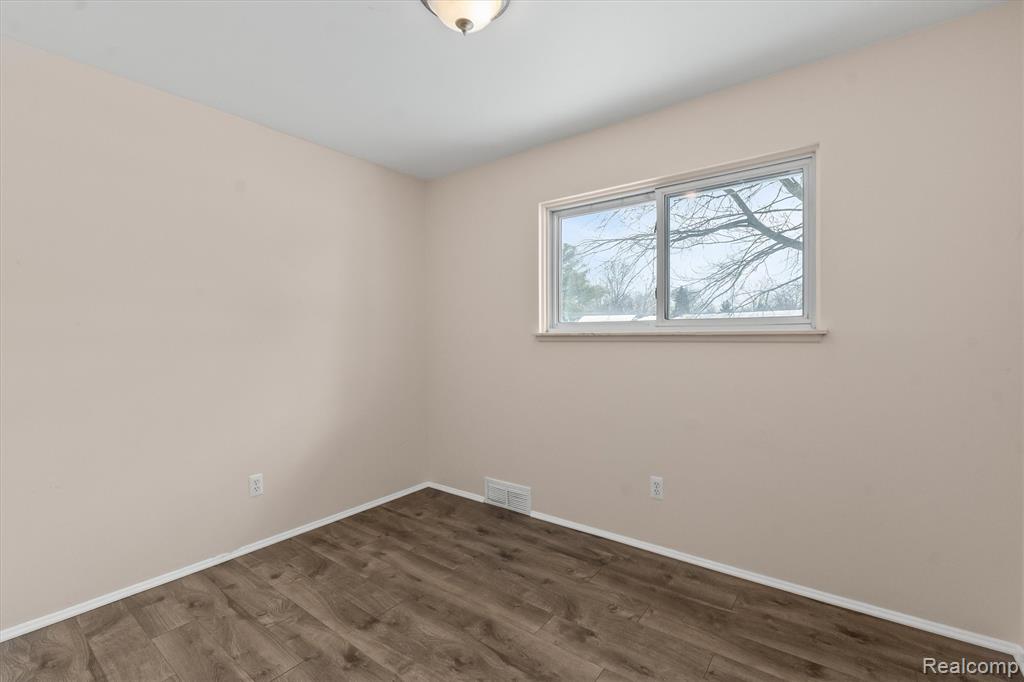 50817 Parsons Drive, Shelby Twp, MI 48317 — Photo 17
