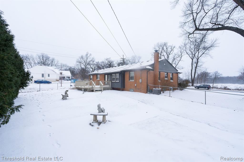 5595 Old Orchard Trail, Orchard Lake Village, MI 48324 — Photo 40