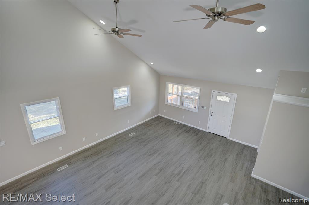 4196 BRISTOLWOOD Drive, Flint, MI 48507 — Photo 16