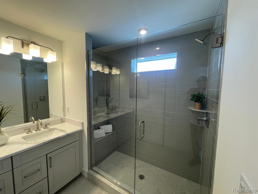 7885 ARIMOORE Drive, West Bloomfield, MI — Photo 15