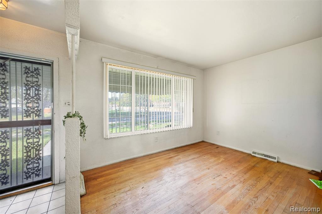 12130 Bloom Street, Detroit, MI 48212 — Photo 8
