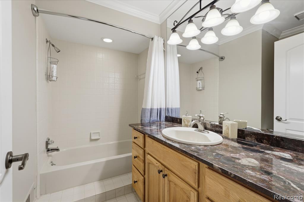 4782 Pine Eagles Drive, 12, Brighton, MI 48116 — Photo 19