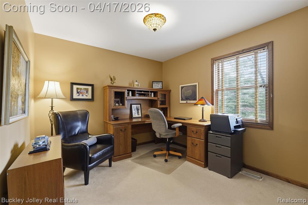 539 Bonnie Circle, Howell, MI 48843 — Photo 18