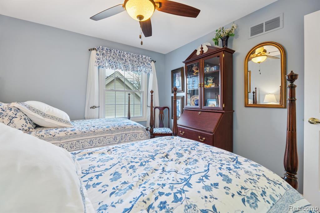 39435 Village Run Drive, Northville, MI 48168 — Photo 35