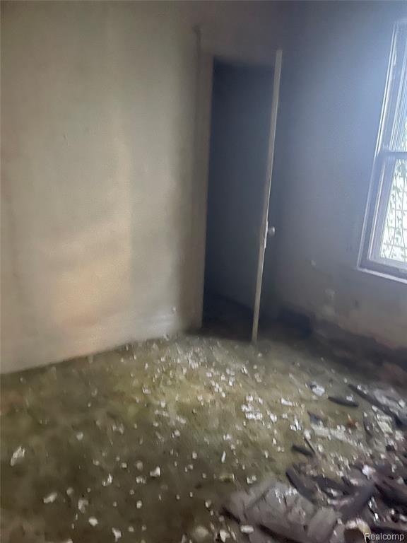 9385 Dorchester Street, Detroit, MI 48214 — Photo 8