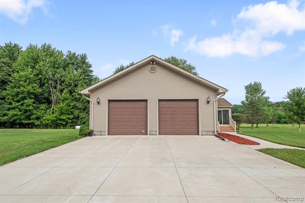 11157 Rose Road, Emmett, MI 48022 — Photo 49