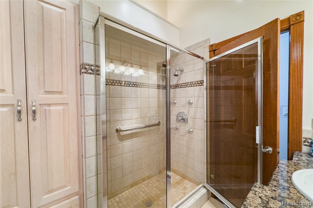 21819 Meridian Road, Grosse Ile, MI 48138 — Photo 14