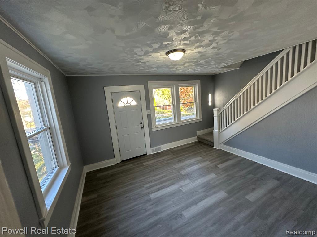 54 NELSON Street, Pontiac, MI 48342 — Photo 7