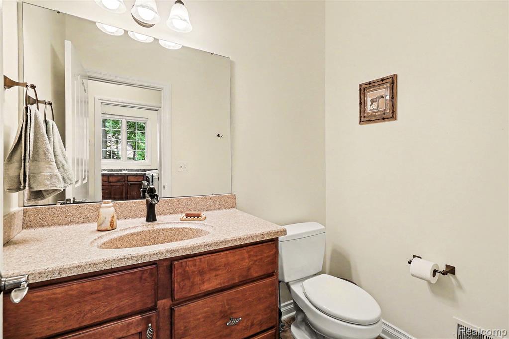 10490 Deer Ridge Trail, Holly, MI 48442 — Photo 32