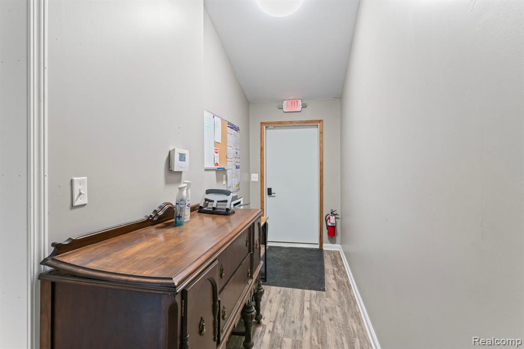550 S Saginaw Street, Lapeer, MI 48446 — Photo 19