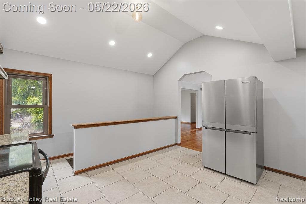 9255 Evergreen Road, Brighton, MI 48116 — Photo 4