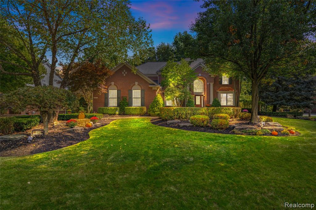 8542 Newbury Court N, Canton, MI 48187 — Photo 2