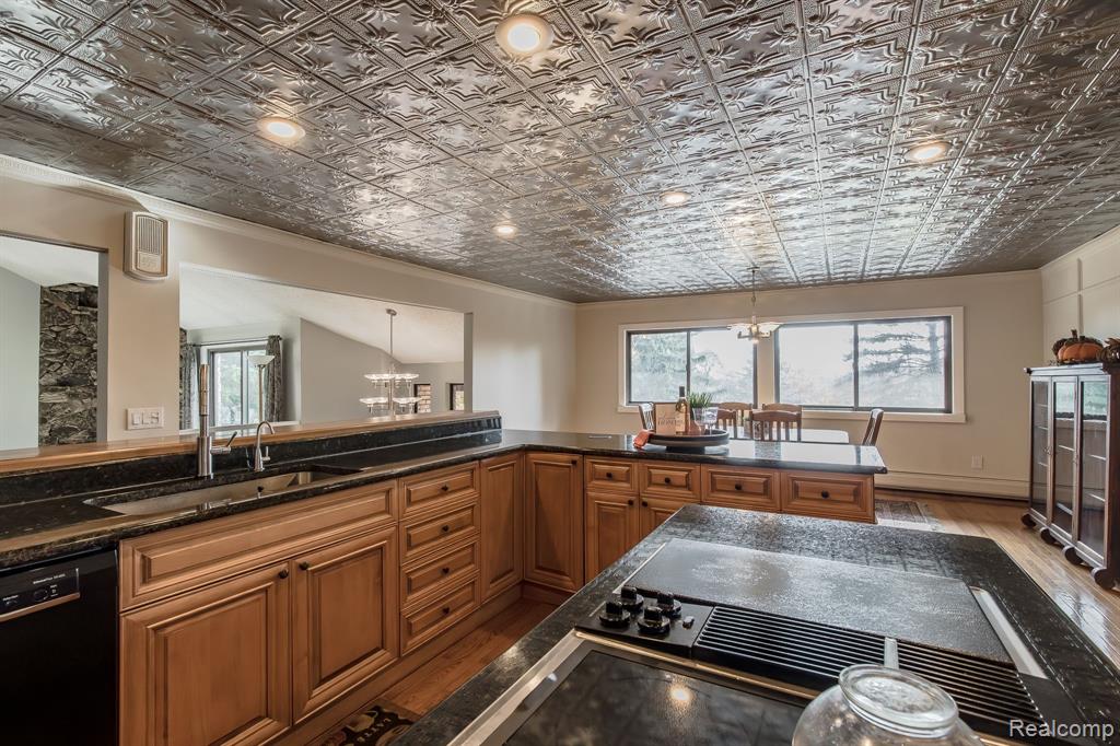 6576 Balmoral Terrace, Clarkston, MI — Photo 25