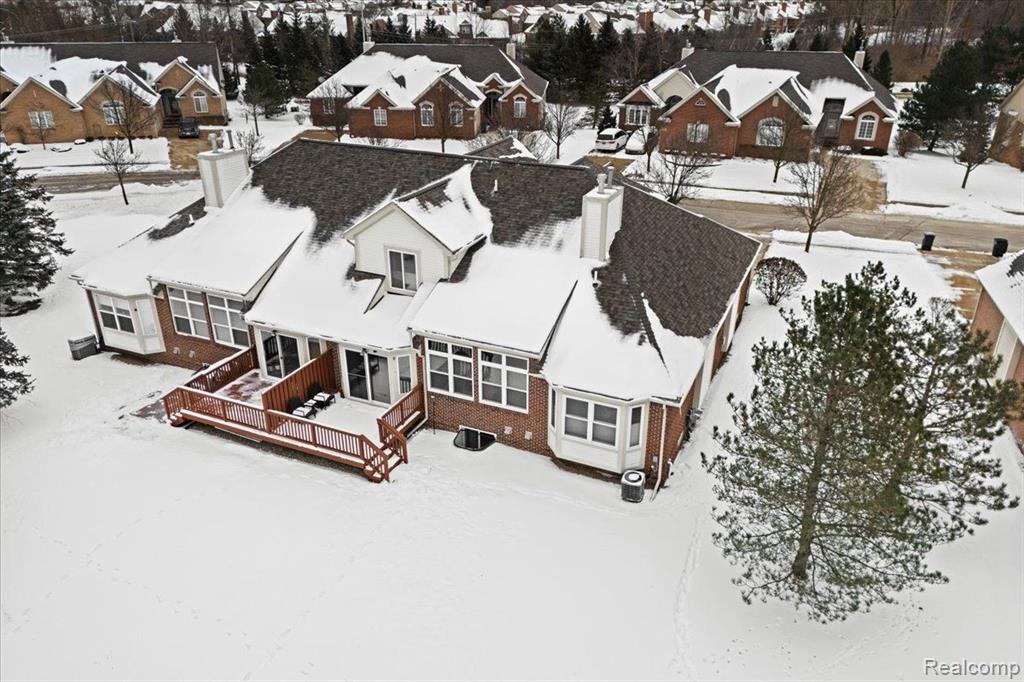 49407 N Glacier, Northville, MI 48168 — Photo 42