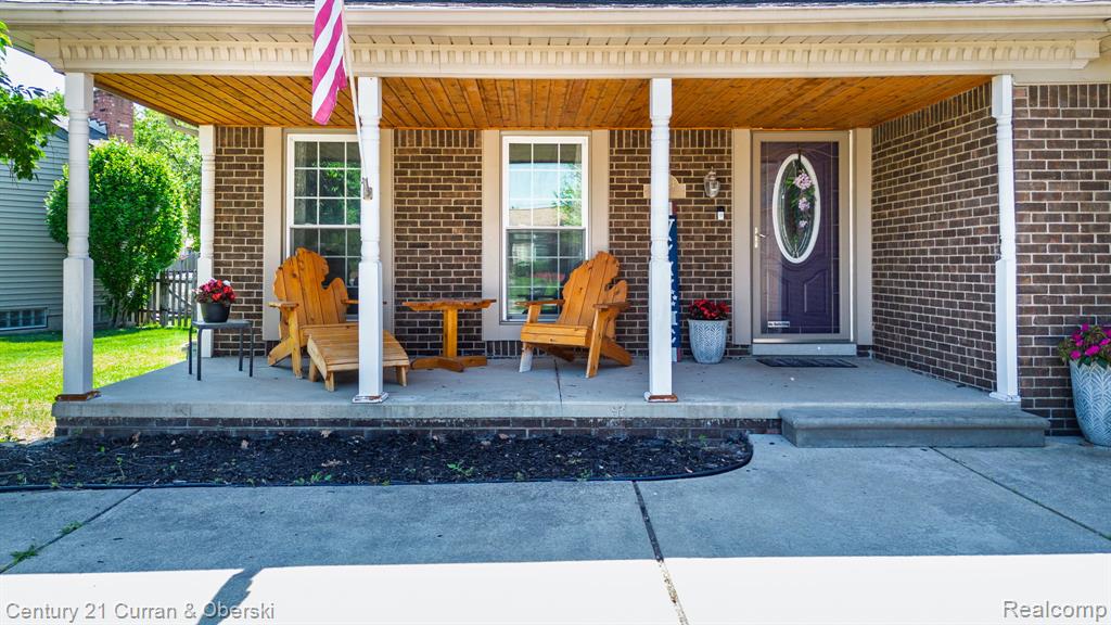 41924 Amberly Drive, Clinton Twp, MI 48038 — Photo 3