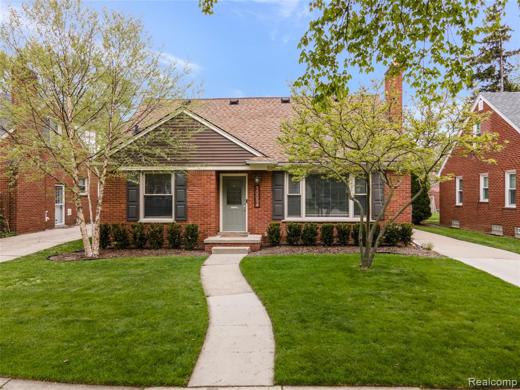 10054 Lincoln Drive, Huntington Woods, MI — Photo 2