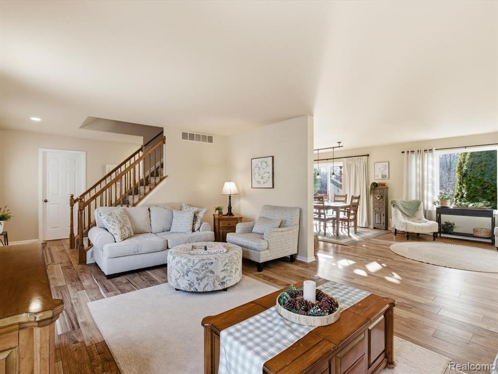 370 Independence Avenue, Marysville, MI 48040 — Photo 11