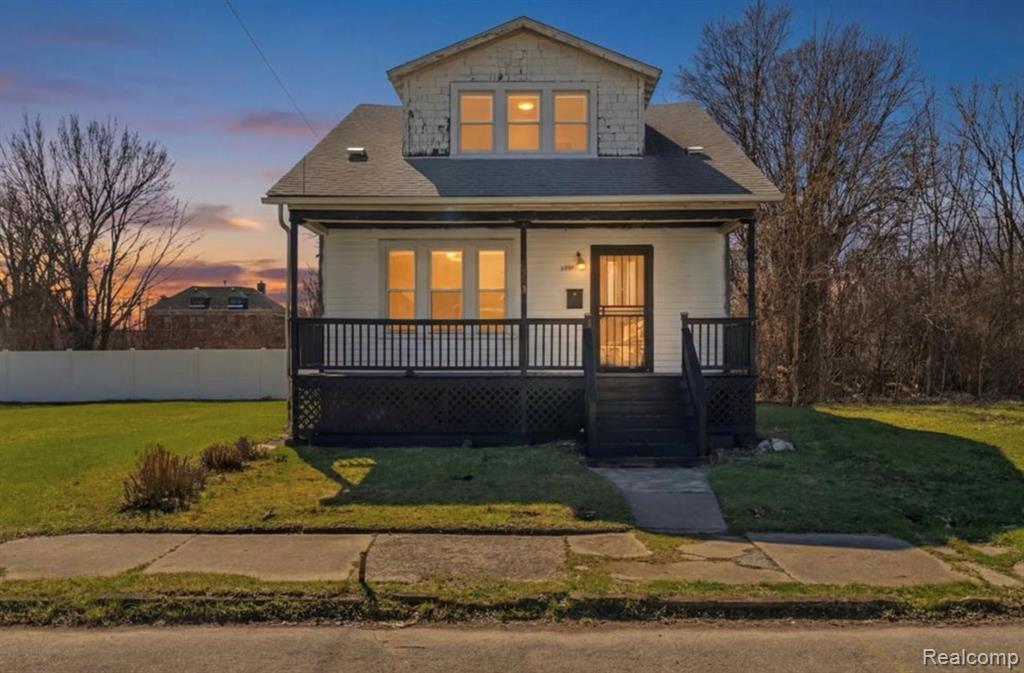 5573 Montclair Street, Detroit, MI 48213 — Photo 2