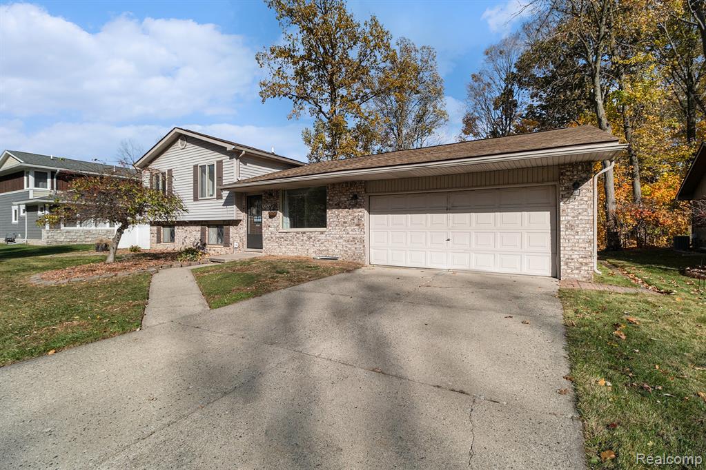 52372 D W Seaton Drive, Chesterfield, MI 48047 — Photo 4