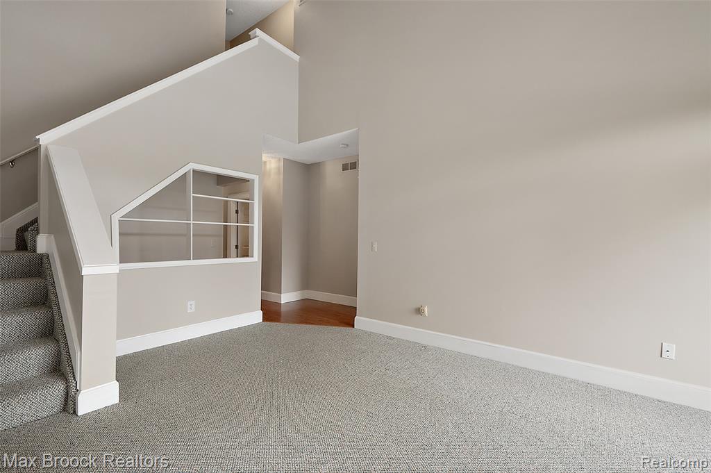 30995 Blueridge Drive, Novi, MI 48377 — Photo 4