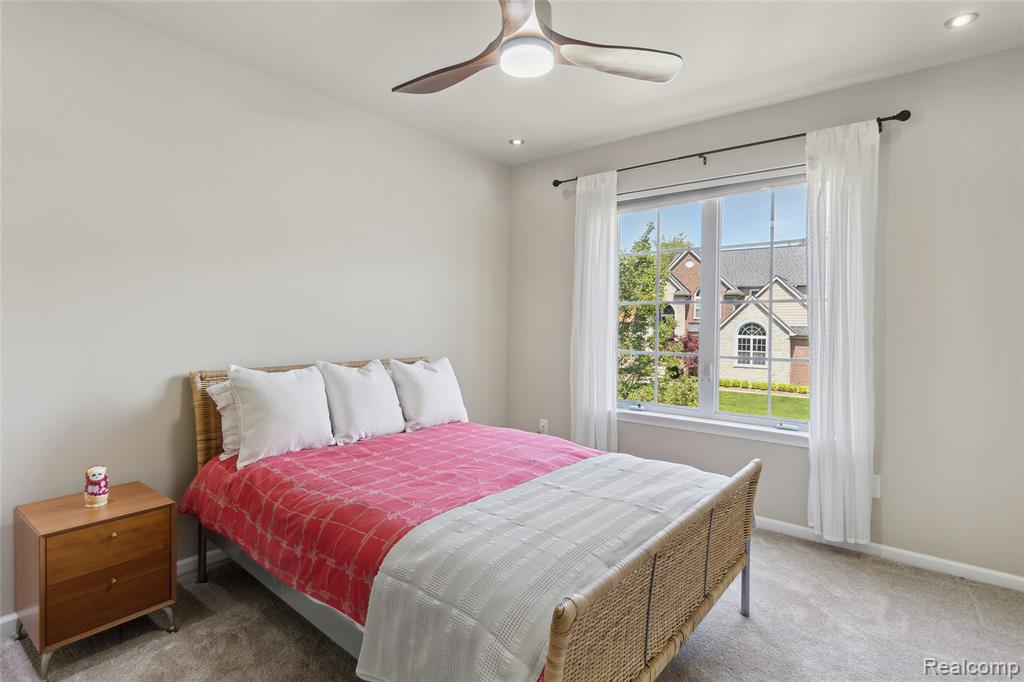 418 Greenan Lane, Lake Orion, MI 48362 — Photo 30