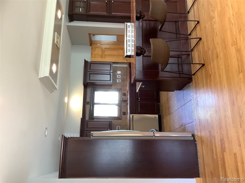 511 BASELINE Road, Northville, MI 48167 — Photo 4