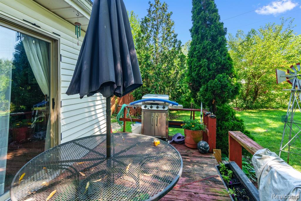 750 N Hagadorn Street, South Lyon, MI 48178 — Photo 17