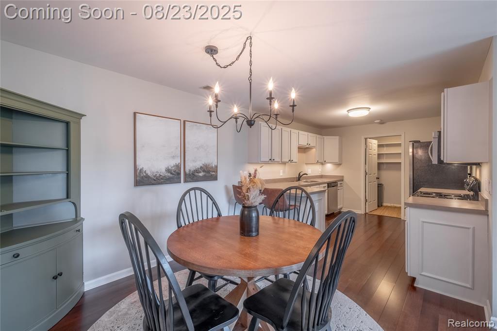 3383 Kneeland Circle, Howell, MI 48843 — Photo 7