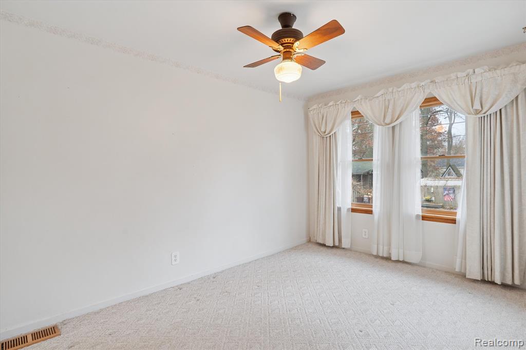 4427 Oakdale Street, Genesee, MI 48437 — Photo 23