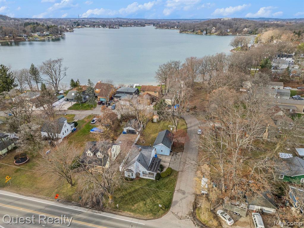 7000 WILLIAMS LAKE Road, Waterford, MI 48329 — Photo 6