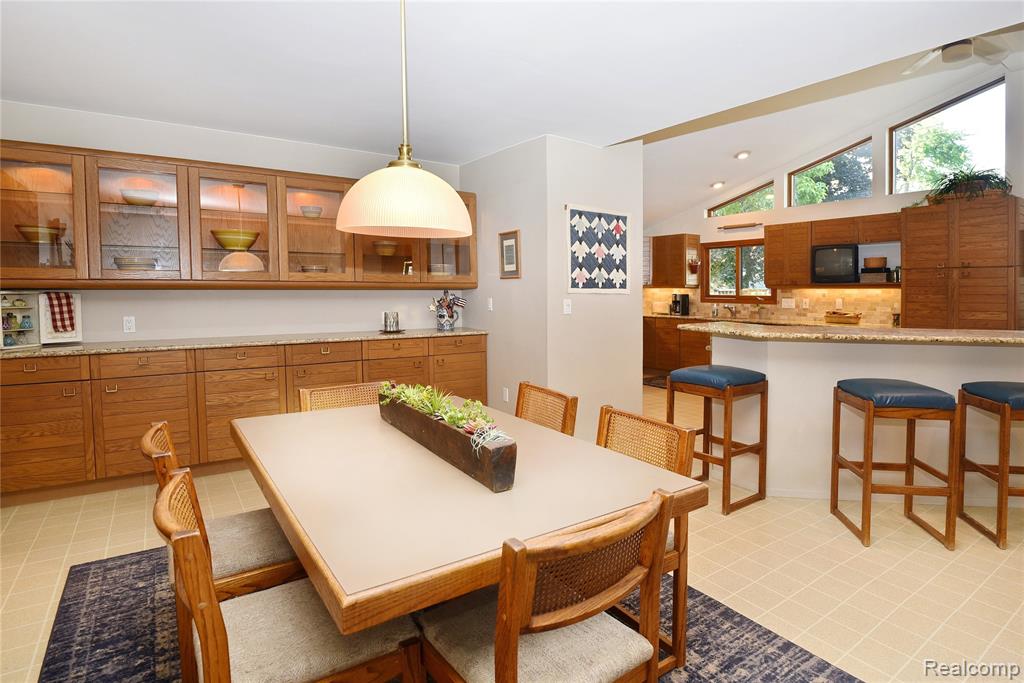 733 Highland Avenue, Clawson, MI — Photo 8