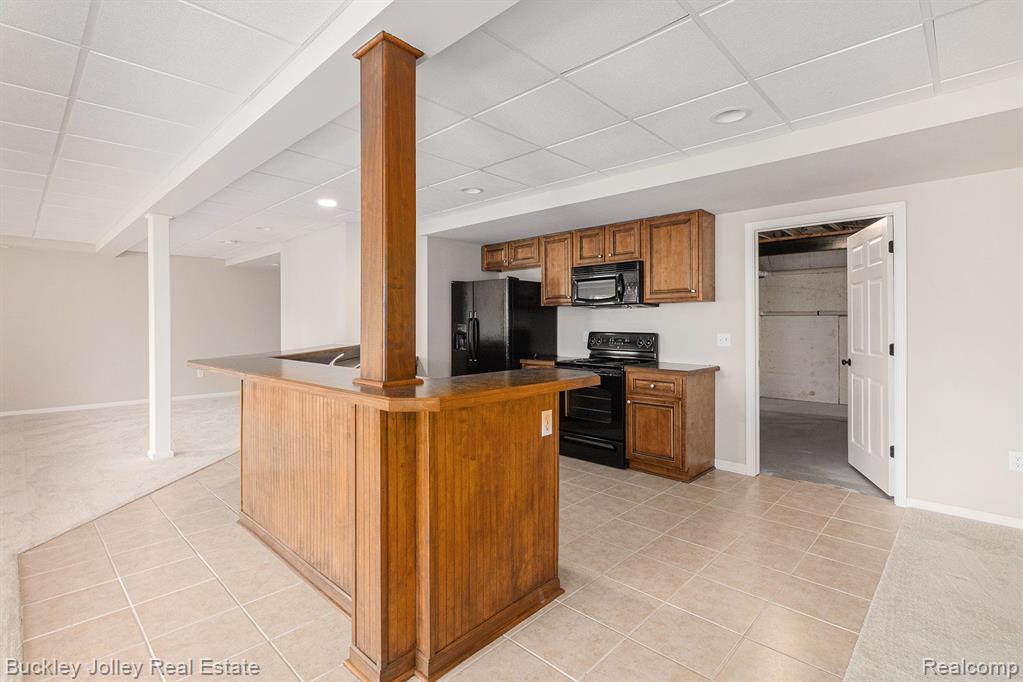 3736 VICKSBURG Way, Howell, MI 48843 — Photo 21