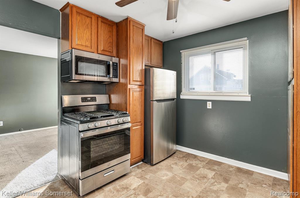 788 CLEOPHUS Parkway, Lincoln Park, MI 48146 — Photo 19