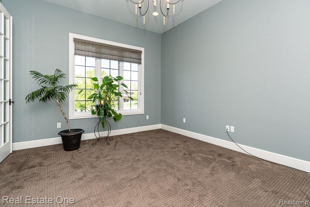 611 Wellington Circle, Rochester Hills, MI 48309 — Photo 25