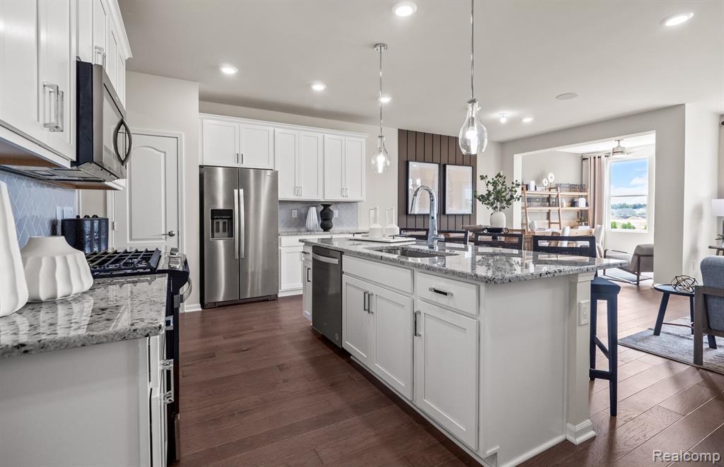 5572 East Spaniel Drive, Ann Arbor, MI 48108 — Photo 8