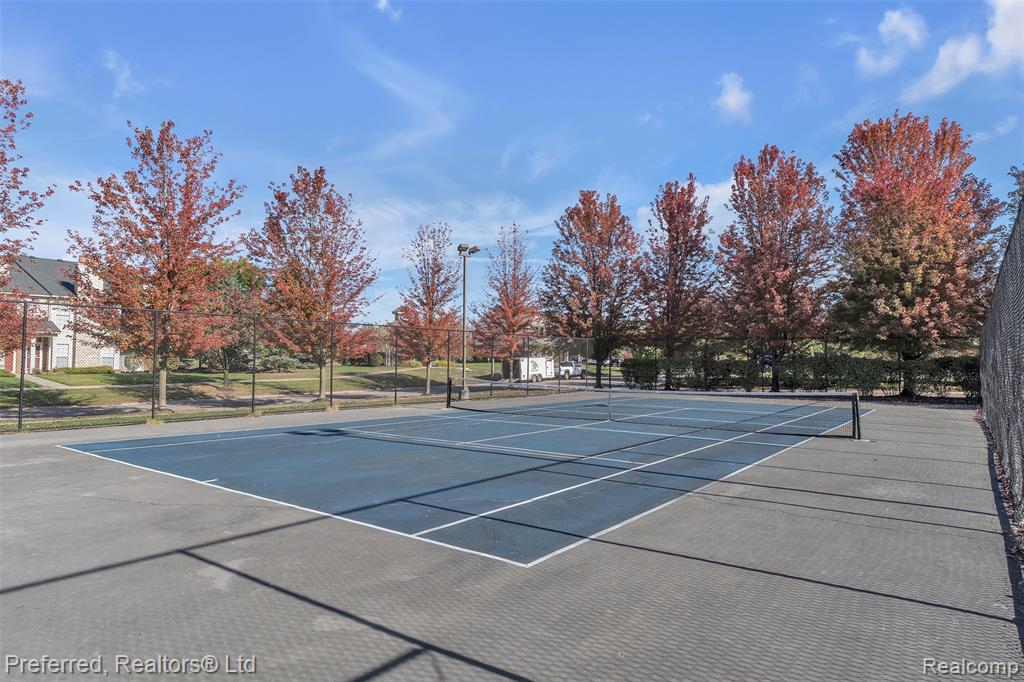 28430 Oakmonte Circle E, New Hudson, MI 48165 — Photo 69