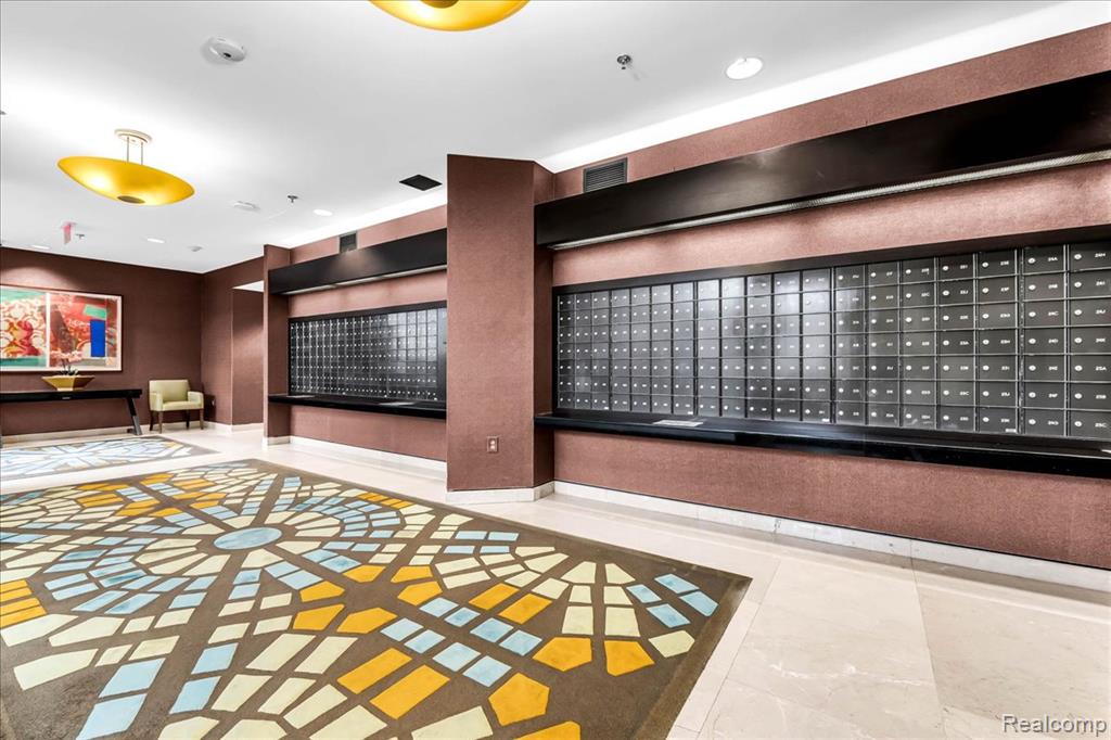 1001 W Jefferson Avenue - Photo 4