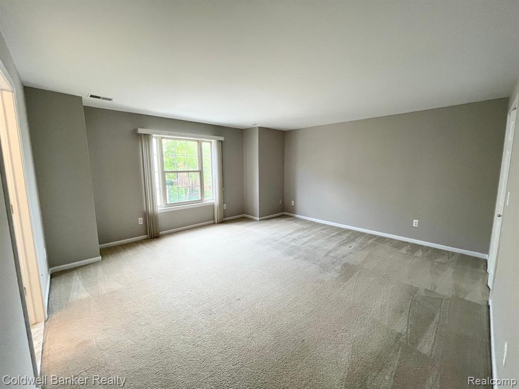 39634 ROCKCREST Lane, Northville, MI — Photo 11