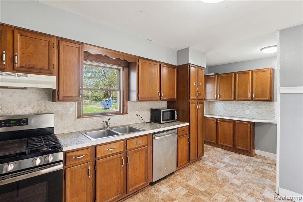 5407 Country Lane, Flint, MI 48506 — Photo 11