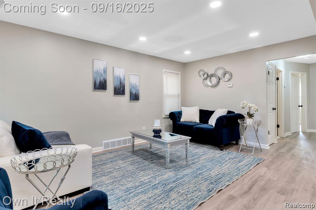 7743 Dolphin, Detroit, MI 48239 — Photo 12