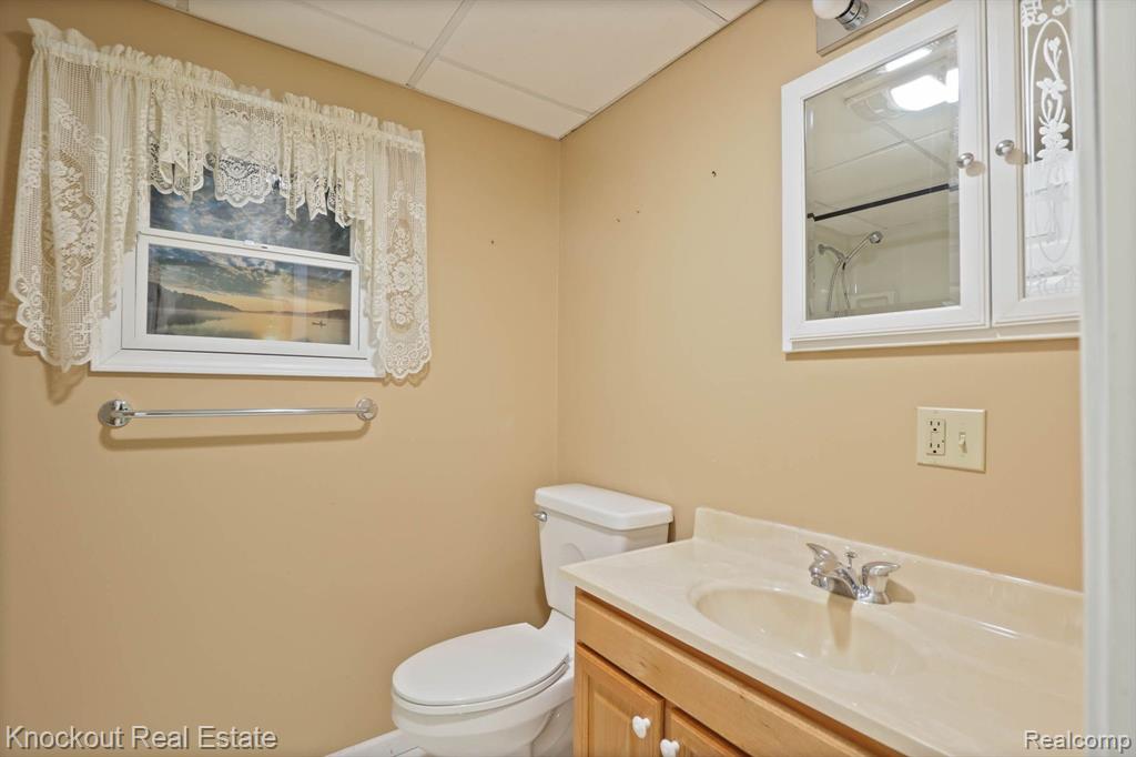 4887 CANTERBURY, Vassar, MI 48768 — Photo 37