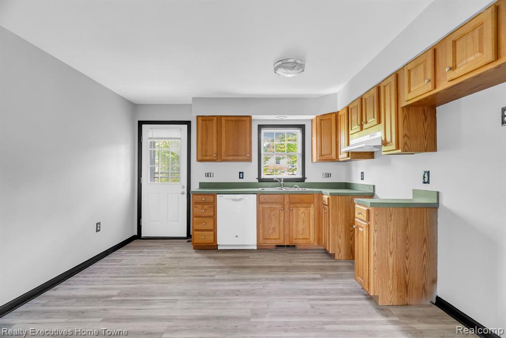 415 Hilton Road, Ferndale, MI 48220 — Photo 19