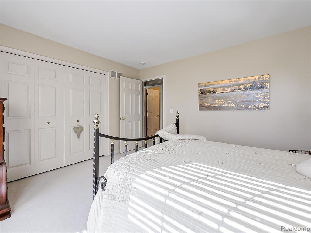 48581 Greenwich Circle, Canton, MI 48188 — Photo 17